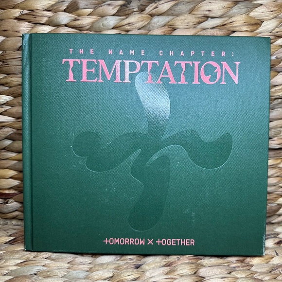 TxT The Name Chapter: Temptation - Daydream Version - Picture 1 of 4
